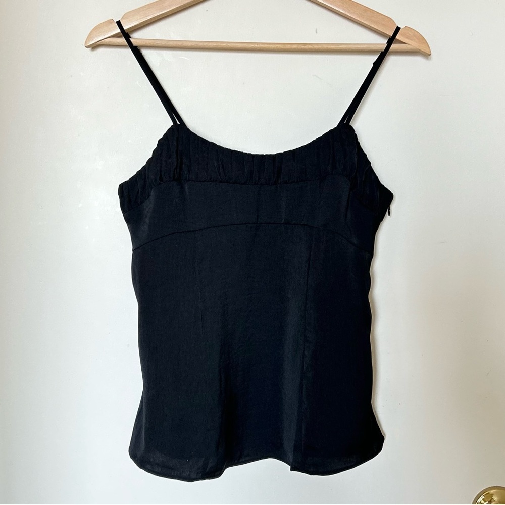 NWT Banana Republic Adjustable Strap Pleated Detail Scoop Neck Cami, Black